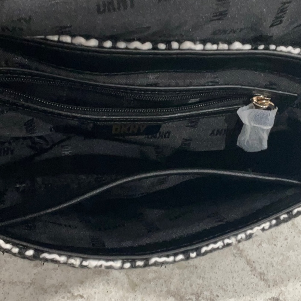 NWT DKNY Women’s Crossbody Shoulder Flap Handbag Purses Removable Strap - Picture 10 of 11